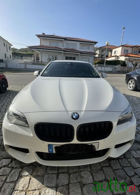 2010' BMW 520 photo #1