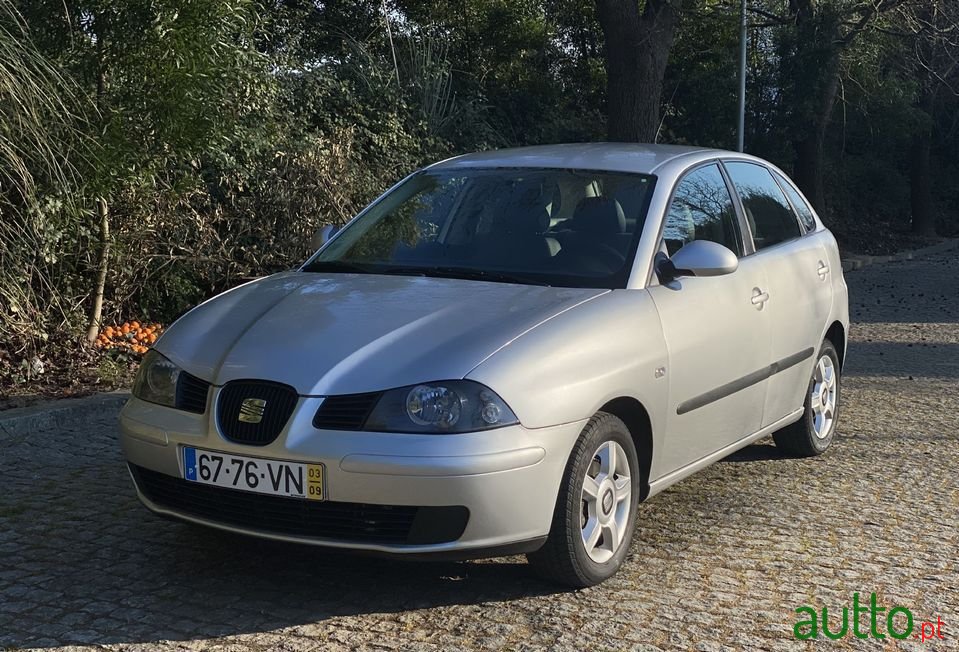 2003' SEAT Ibiza photo #2
