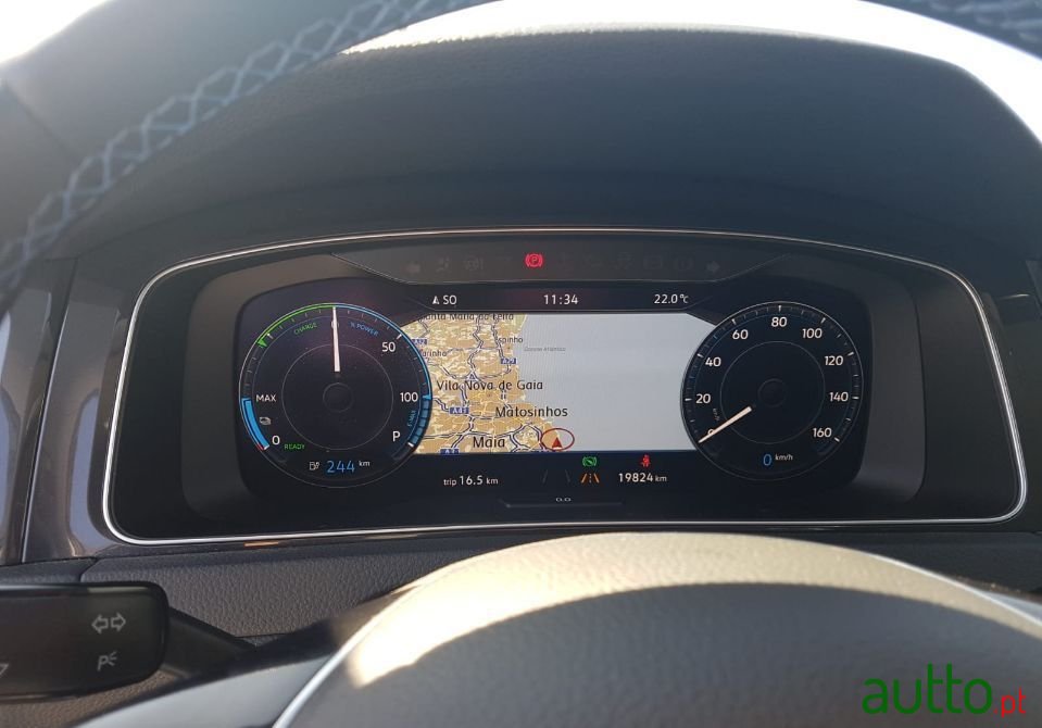 2018' Volkswagen E-Golf photo #4