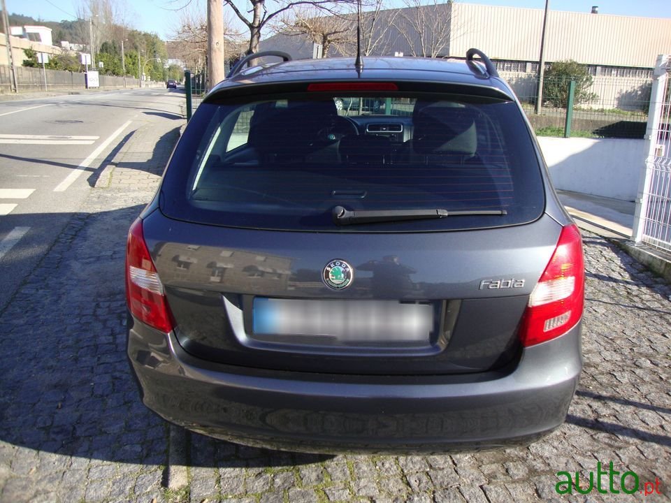 2010' Skoda Fabia photo #6