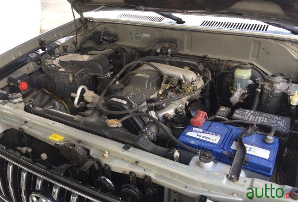 2000' Toyota Land Cruiser photo #2