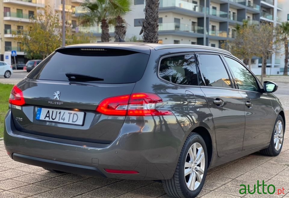 2017' Peugeot 308 Sw photo #6