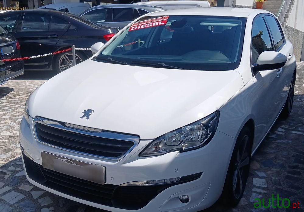 2014' Peugeot 308 1.6 Hdi Active photo #4