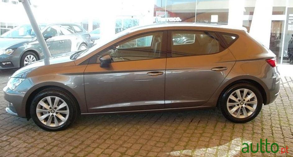 2017' SEAT Leon 1.6 Tdi Style photo #2