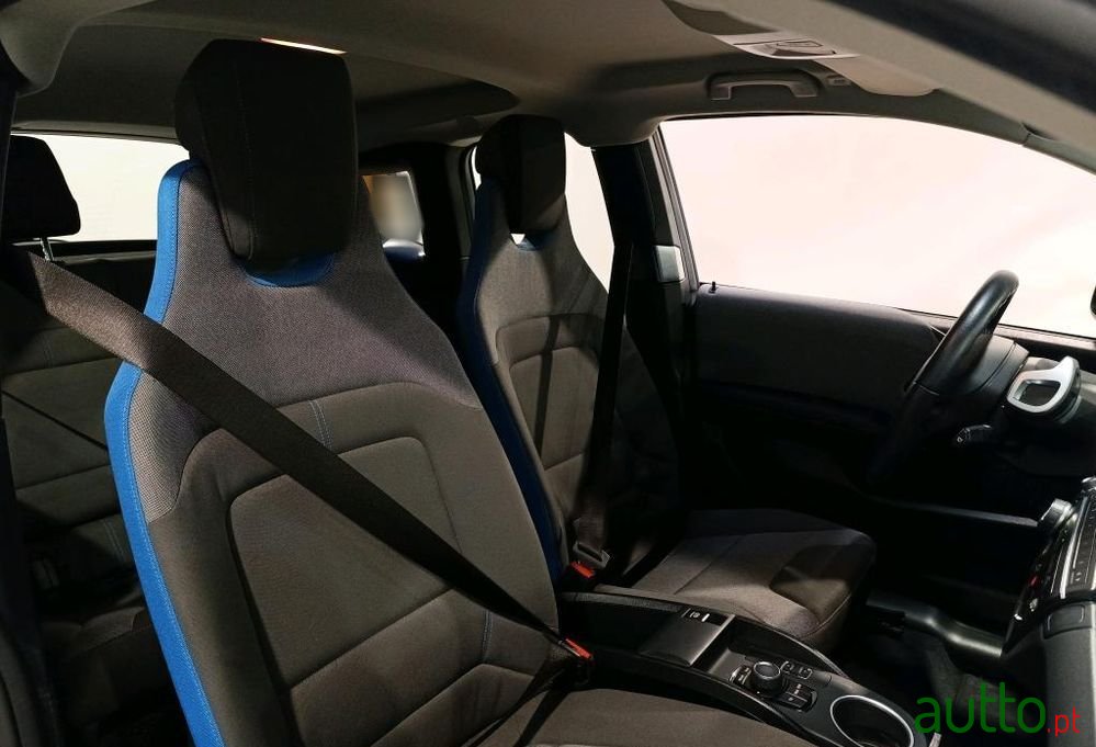 2022' BMW Série I 120Ah photo #5