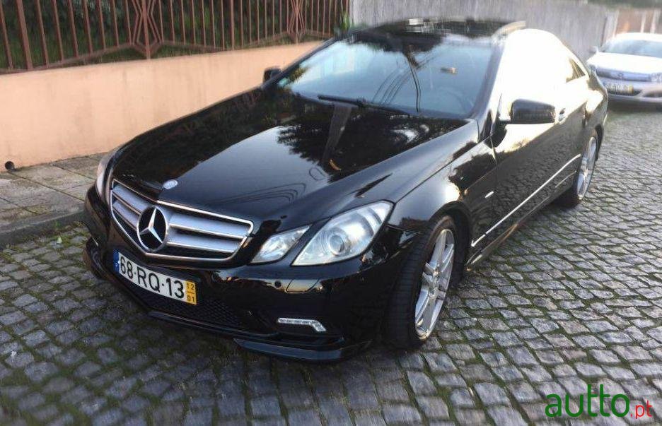 2011' Mercedes-Benz E-250 Coupe Amg photo #2