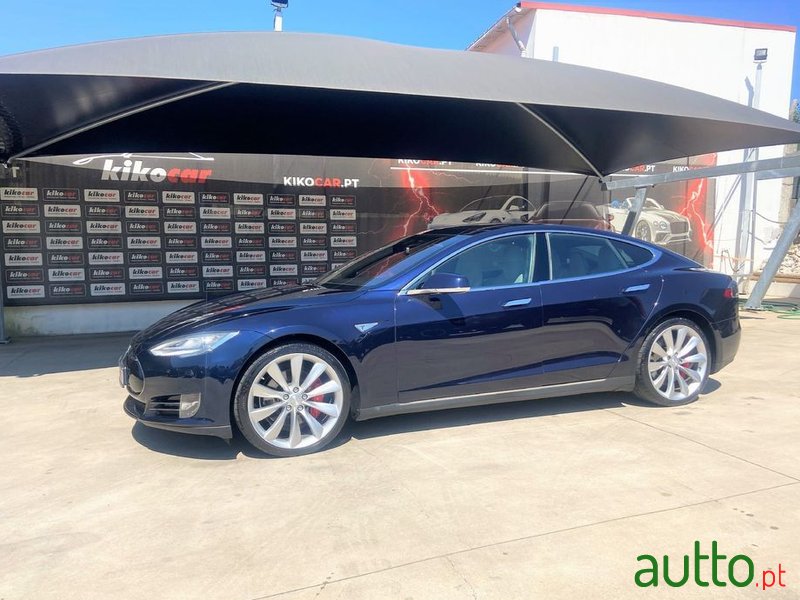 2015' Tesla Model S P85D photo #4