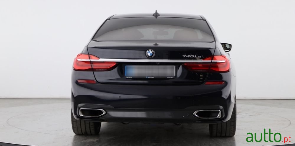 2018' BMW Série 7 photo #4