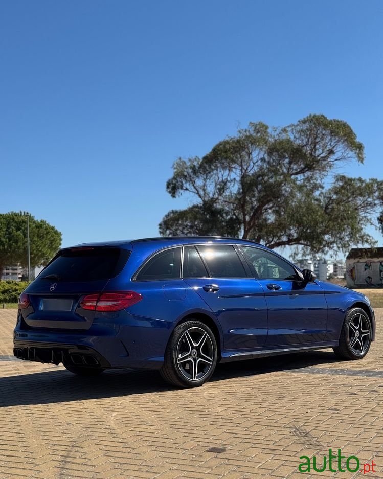 2016' Mercedes-Benz Classe C photo #3