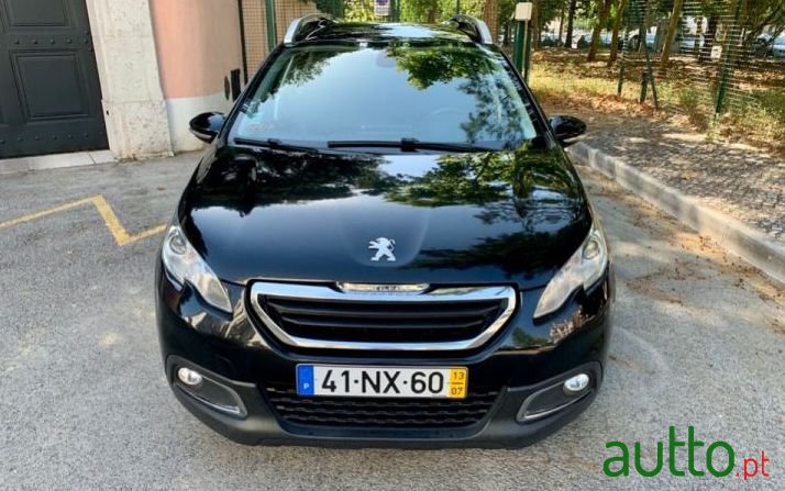 2013' Peugeot 2008 photo #1