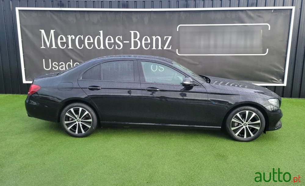 2019' Mercedes-Benz E 300 De Amg Line photo #4