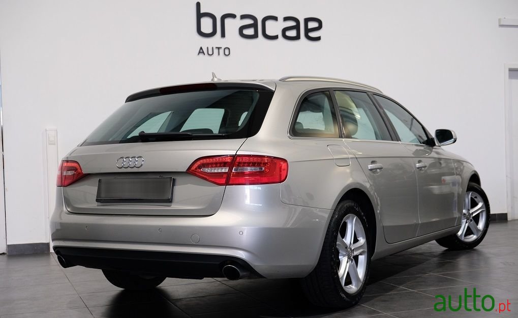 2013' Audi A4 Avant photo #4