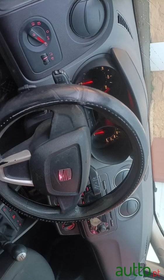 2011' SEAT Ibiza 1.2 Tdi Style Dpf photo #5