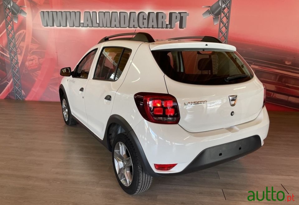 2020' Dacia Sandero photo #3