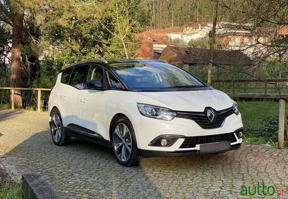 2018' Renault Grand Scenic photo #2