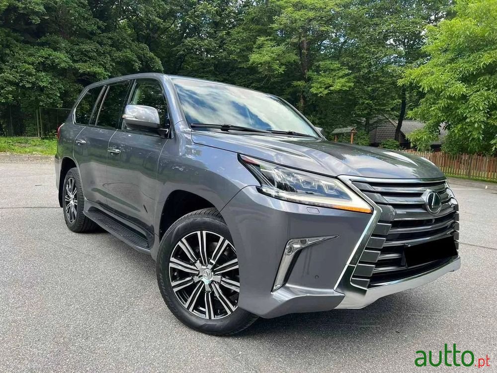 2017' Lexus LX photo #1