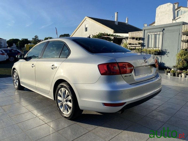 2014' Volkswagen Jetta photo #4