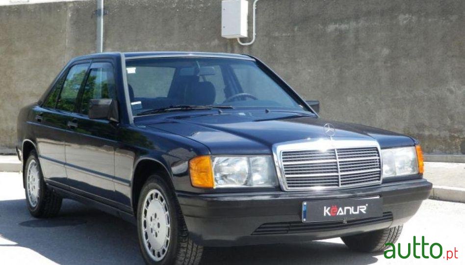 1984' Mercedes-Benz 190 E photo #2