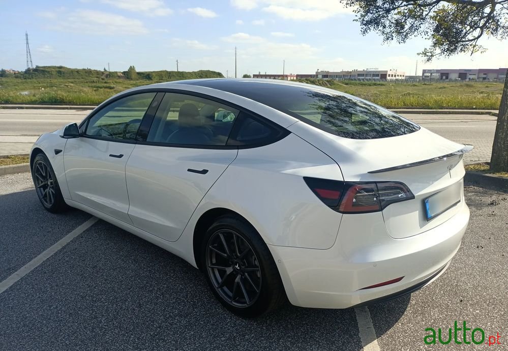 2021' Tesla Model 3 Tração Traseira photo #4