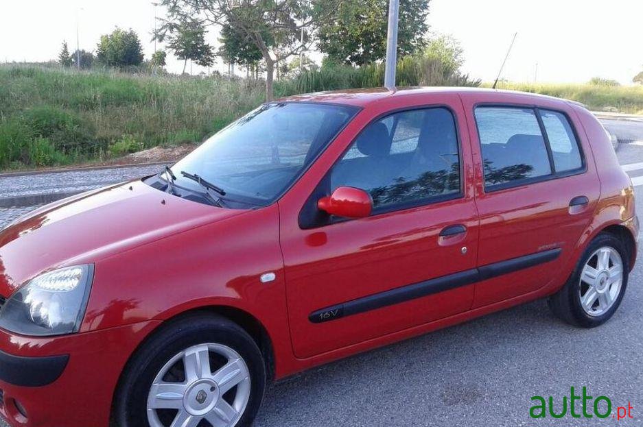2005' Renault Clio 1.2 16V Extreme photo #1