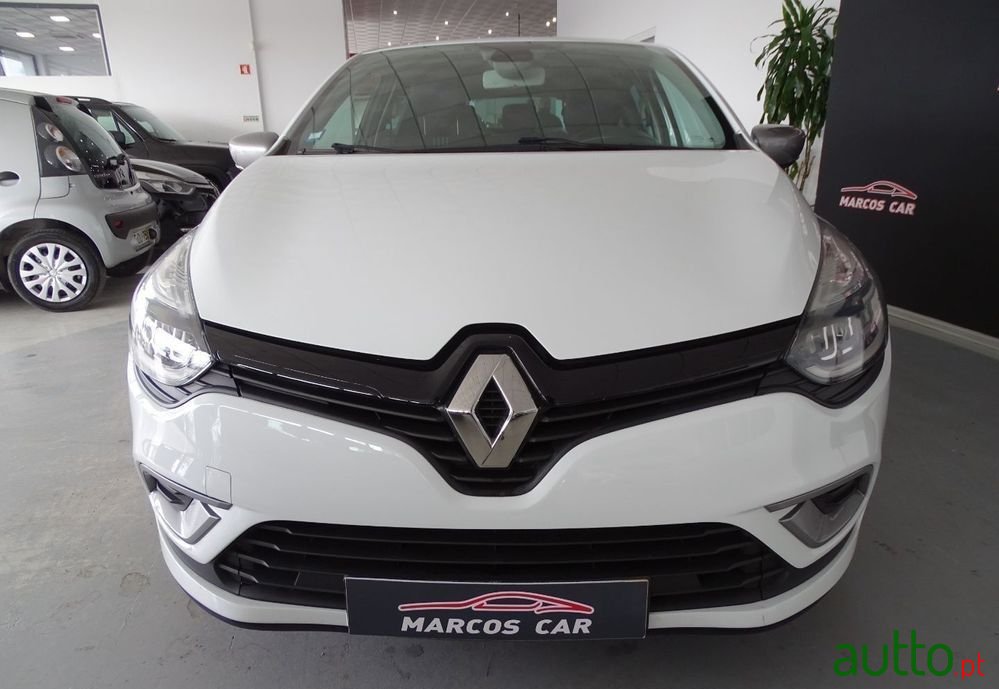 2017' Renault Clio photo #2