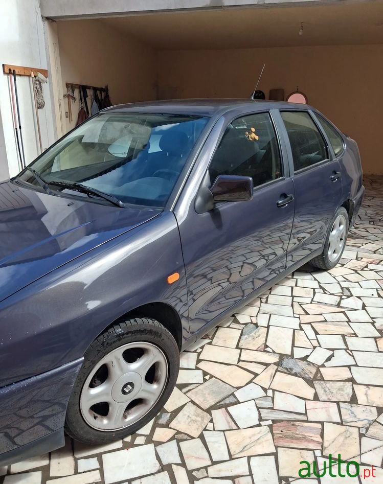 1998' SEAT Cordoba 1.4 Sxe photo #2