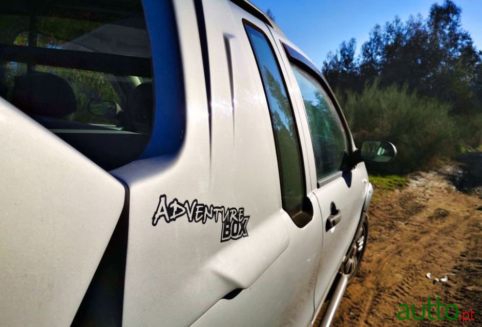 2010' Fiat Strada photo #5