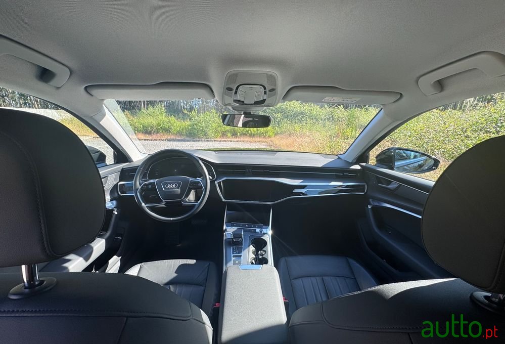 2021' Audi A6 S Tronic photo #6