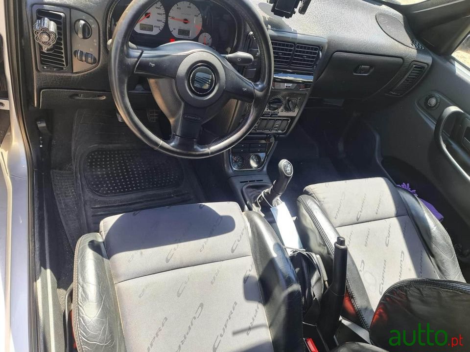 2001' SEAT Inca photo #6