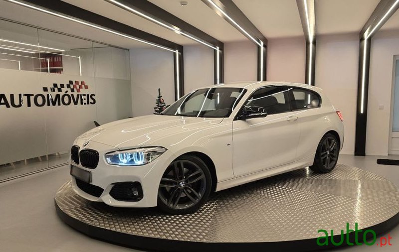 2016' BMW Série 1 D Pack M photo #2