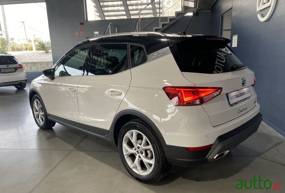 2022' SEAT Arona photo #3