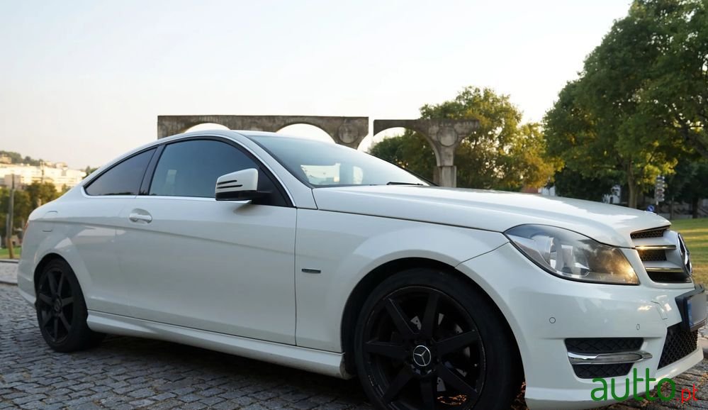 2011' Mercedes-Benz Classe C Cdi Be photo #1