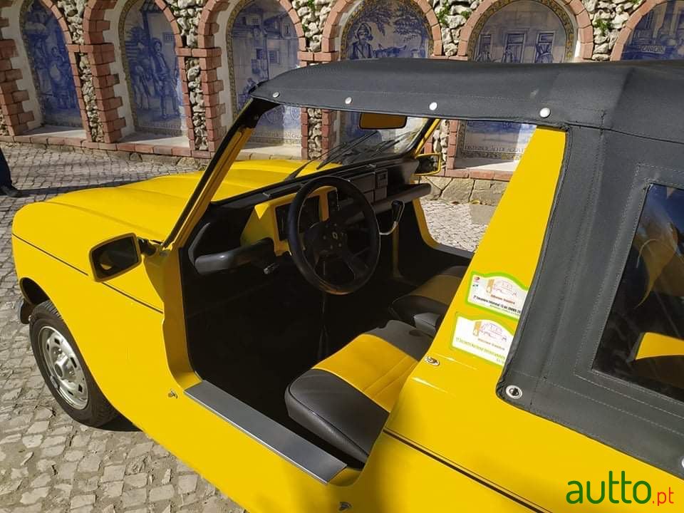 1998' Ferrari 400 photo #2