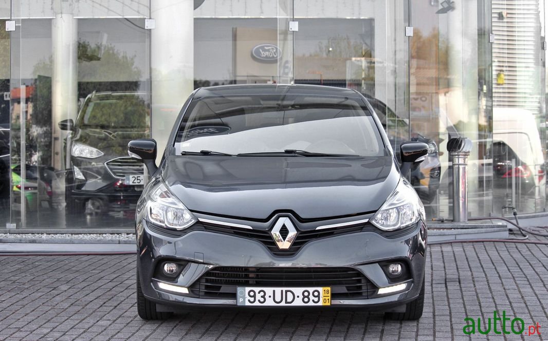 2018' Renault Clio photo #2