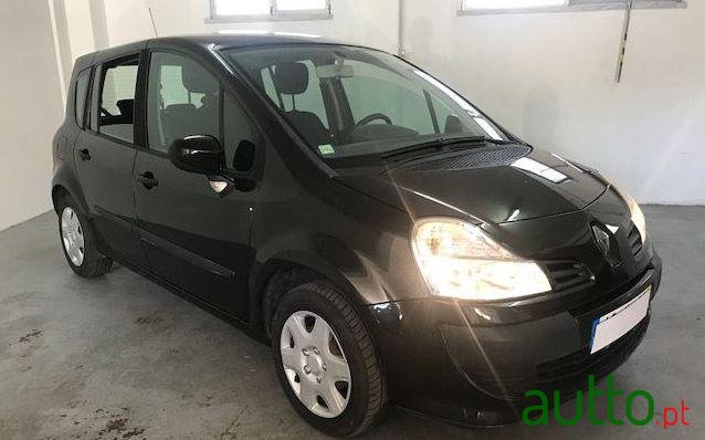 2010' Renault Modus photo #1