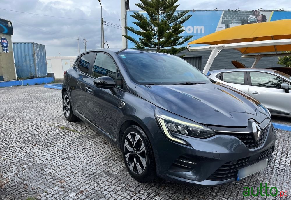 2021' Renault Clio photo #5