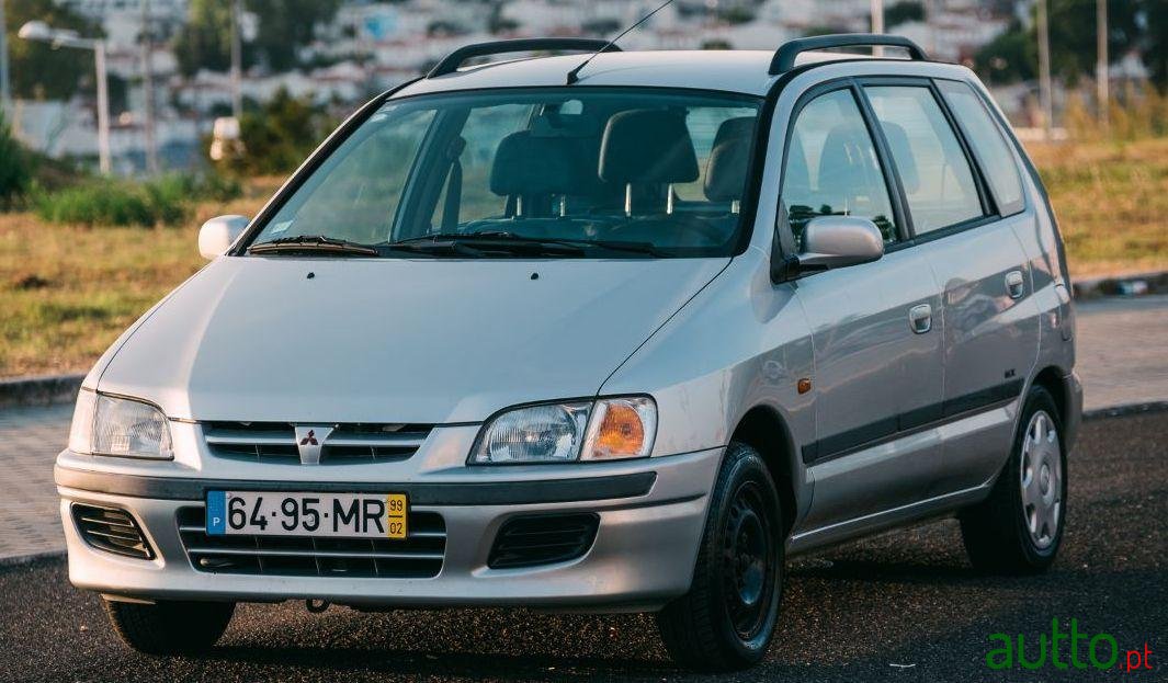 1999' Mitsubishi Space Star photo #2