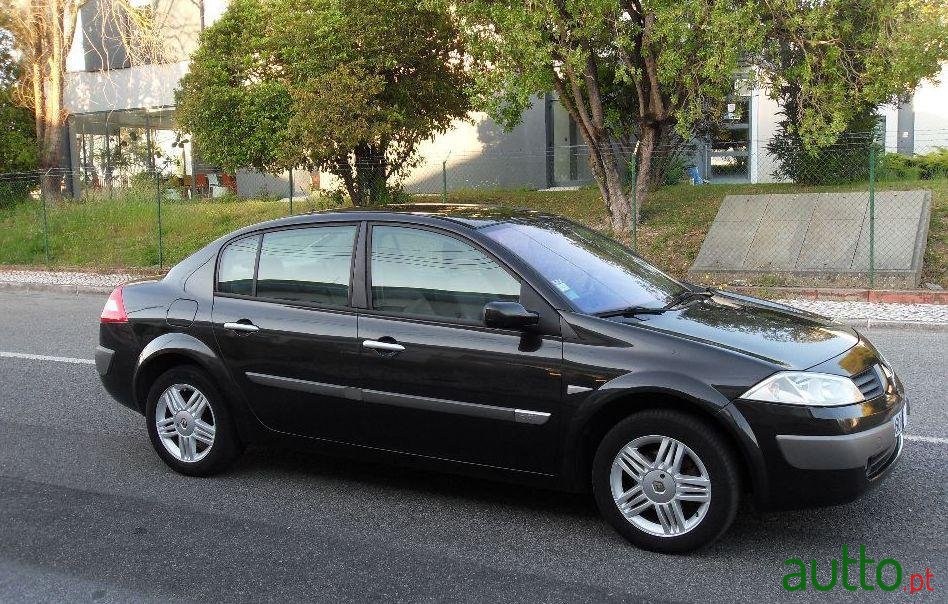 2003' Renault Megane photo #2