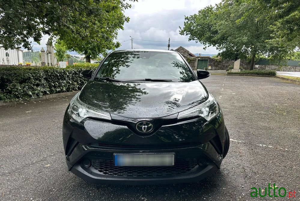 2017' Toyota C-HR 1.2T Comfort photo #4