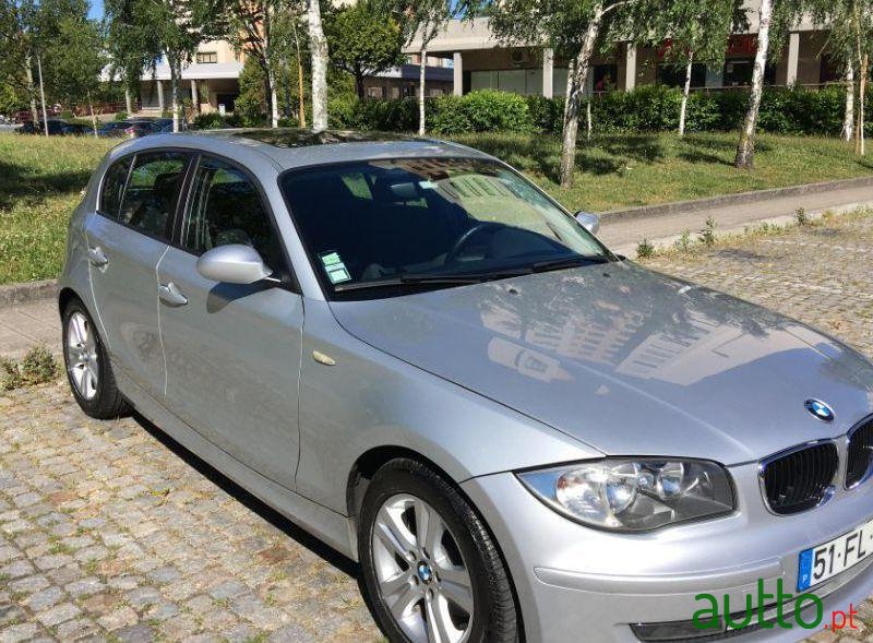 2007' BMW 120 120 D photo #3