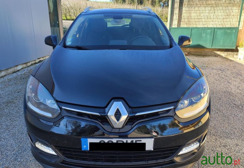 2016' Renault Megane Sport Tourer photo #3