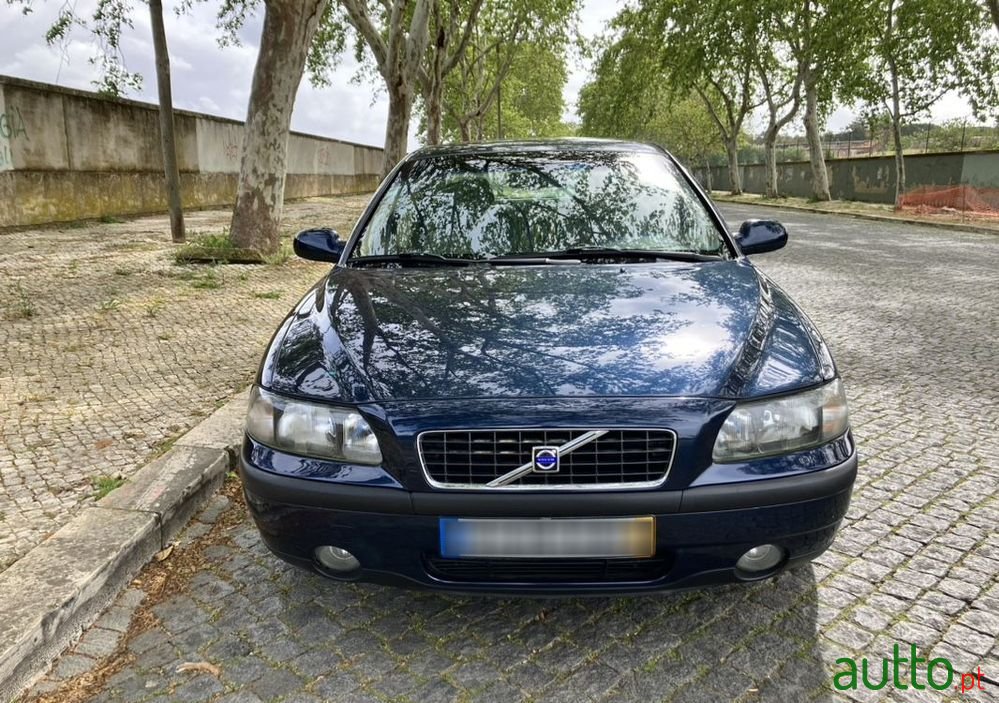 2004' Volvo S60 2.4 D5 photo #2