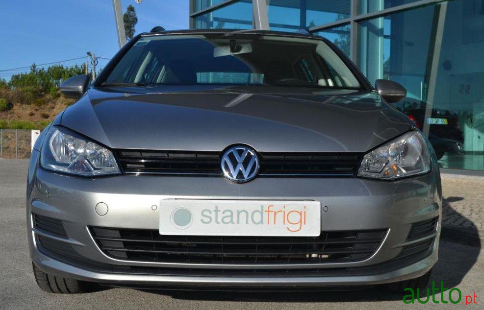 2014' Volkswagen Golf Variant 1.6 TDi Trendline photo #1