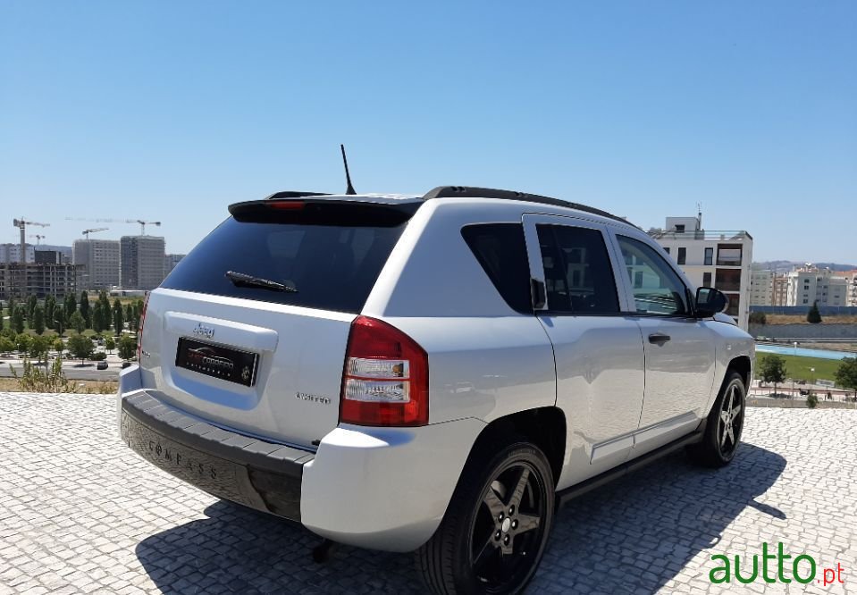 2008' Jeep Compass photo #5