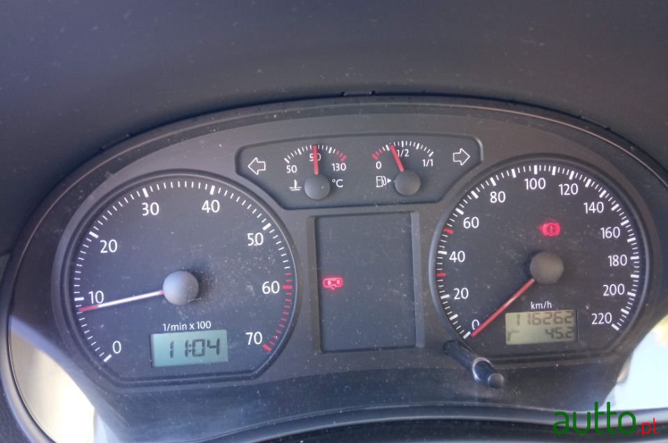 2007' Volkswagen Polo photo #4