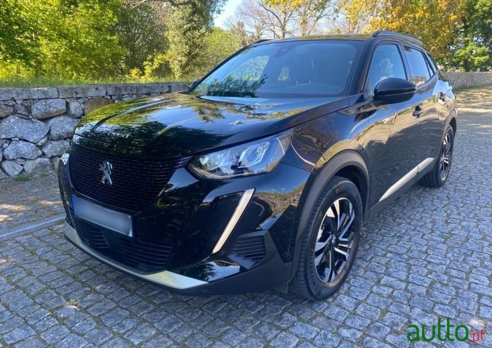 2020' Peugeot e-2008 photo #1