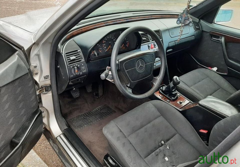 1997' Mercedes-Benz C-200 photo #6