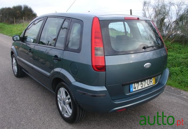 2003' Ford Fusion photo #5