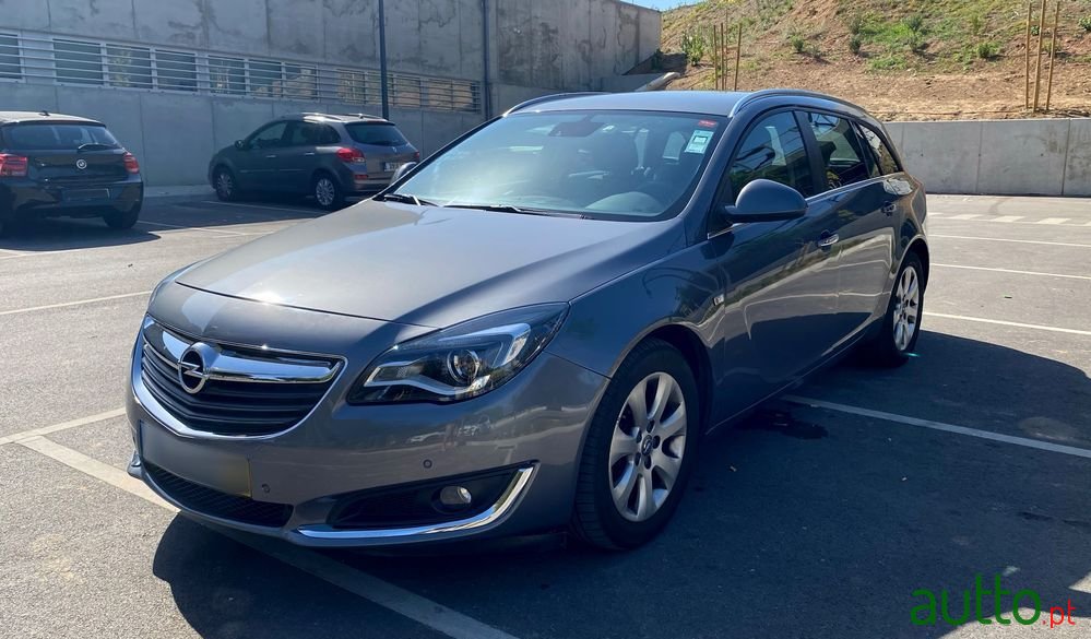 2015' Opel Insignia Sports Tourer photo #4