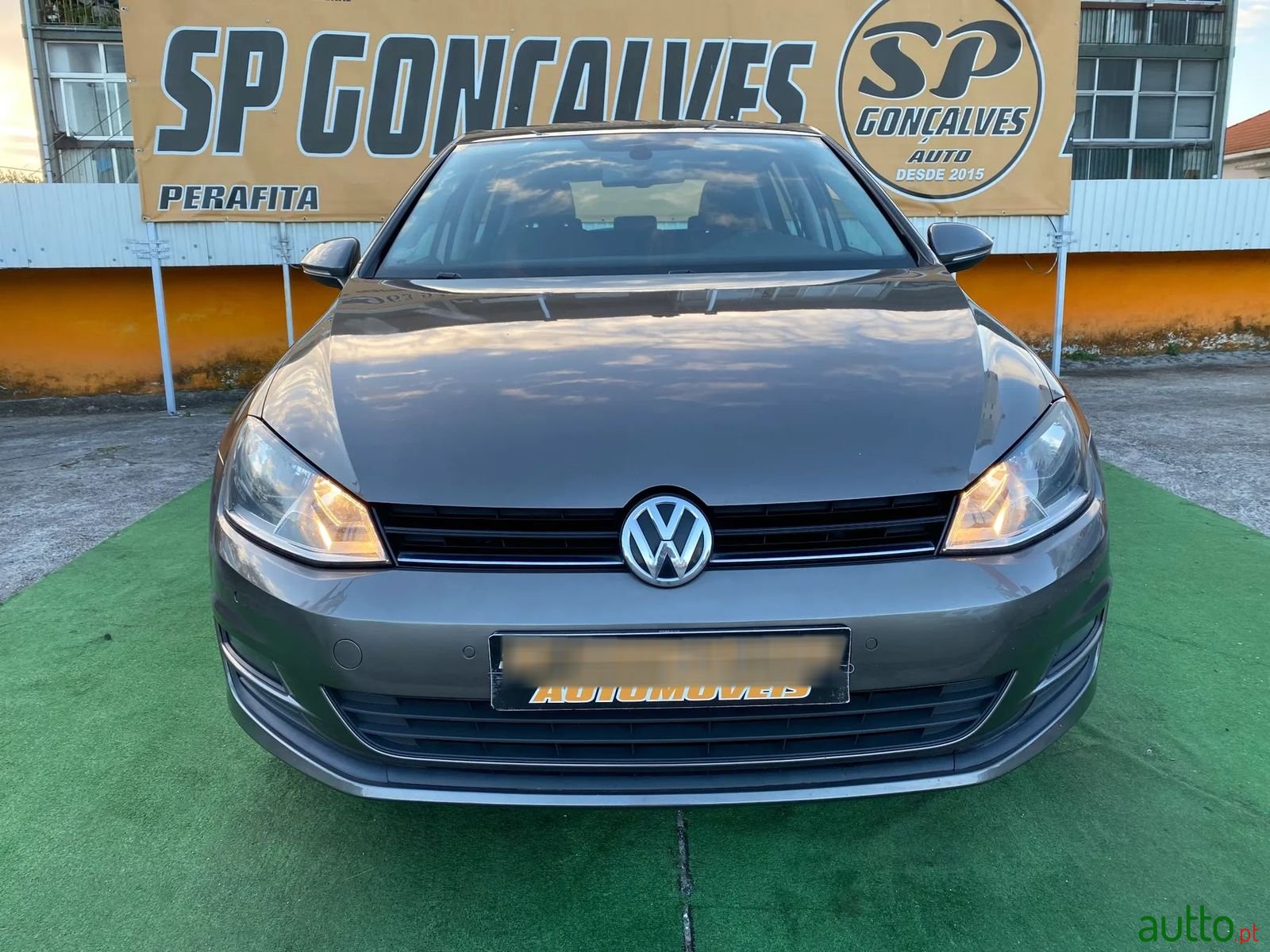 2015' Volkswagen Golf photo #3